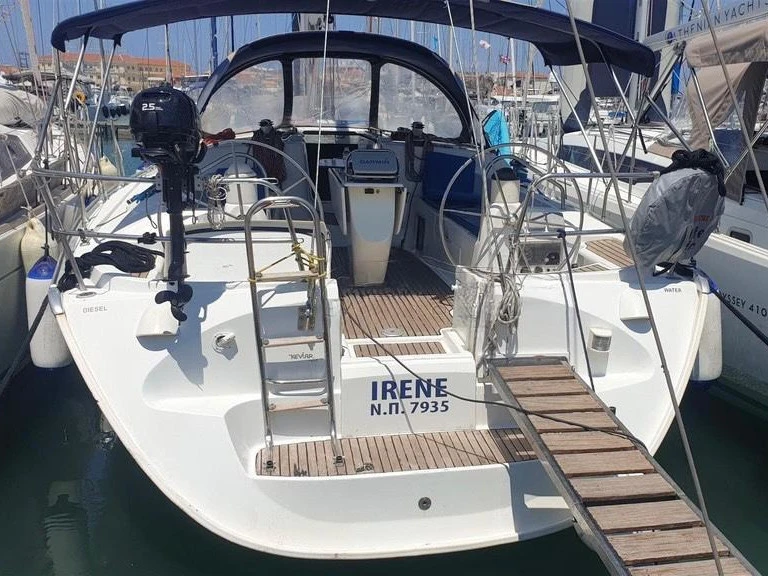 Yacht charter Níkiti - Jeanneau Sun Odyssey 43 on SamBoat
