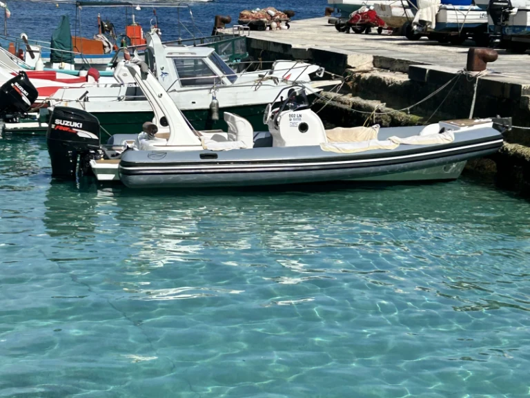 Yacht charter Marsala - Colbac Shark 720  on SamBoat