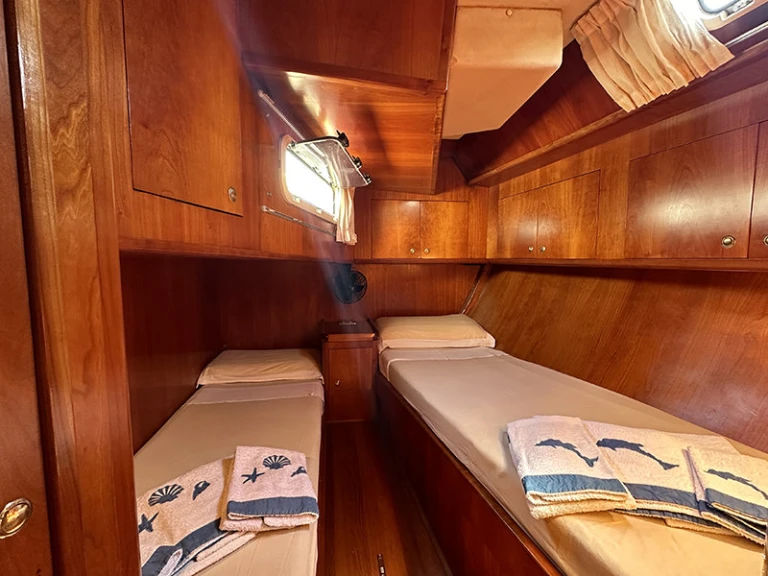 Hire Sailboat with or without skipper Vismara Cannigione