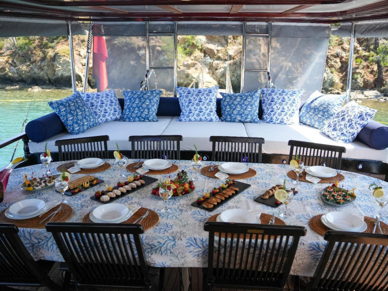 Yacht charter Göcek -  Gulet - Zeynep G on SamBoat