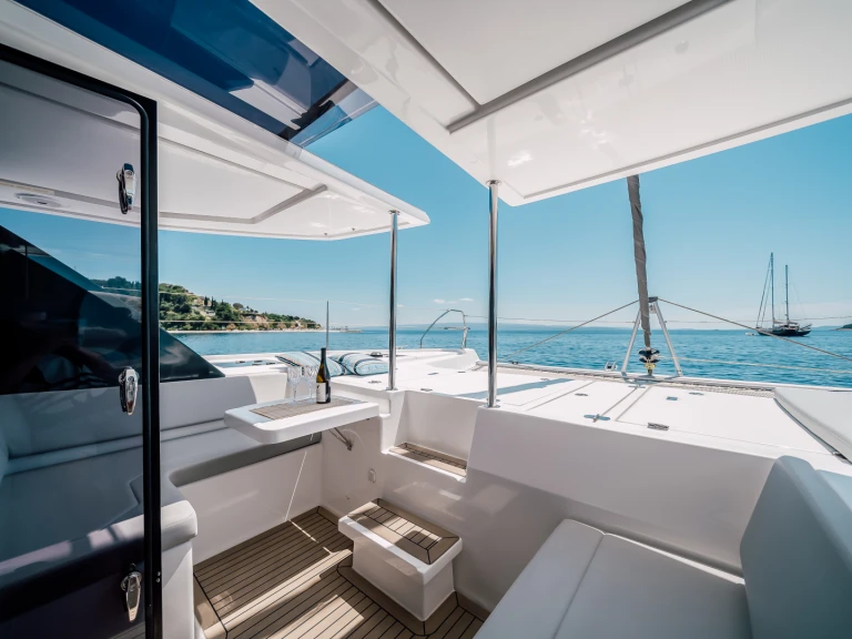 Catamaran to hire Jezera at the best price