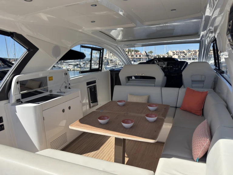Hire Motorboat with or without skipper Bénéteau Port Cogolin