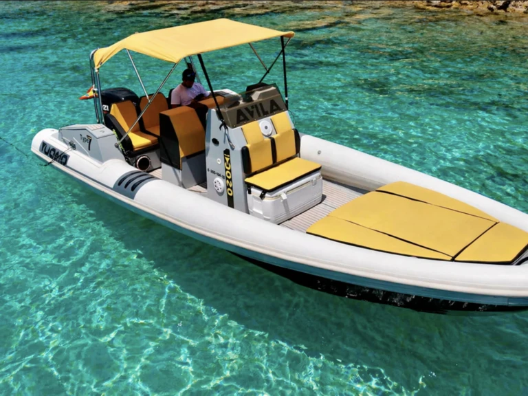 Hire a Avila Tuono TYPE 7 Santa Eulària des Riu