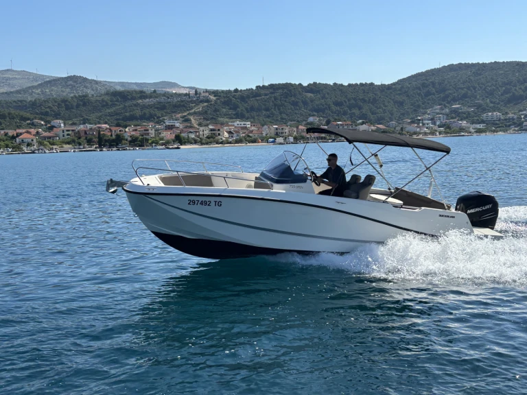 Hire a Quicksilver Activ 755 Open Trogir
