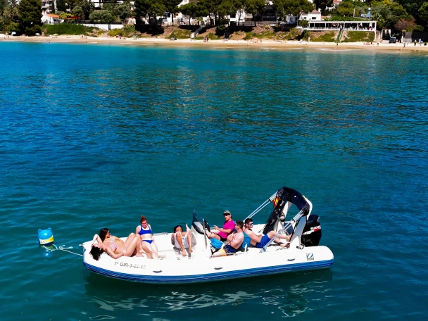 Motorboat hire in Roses - Zodiac Medline II