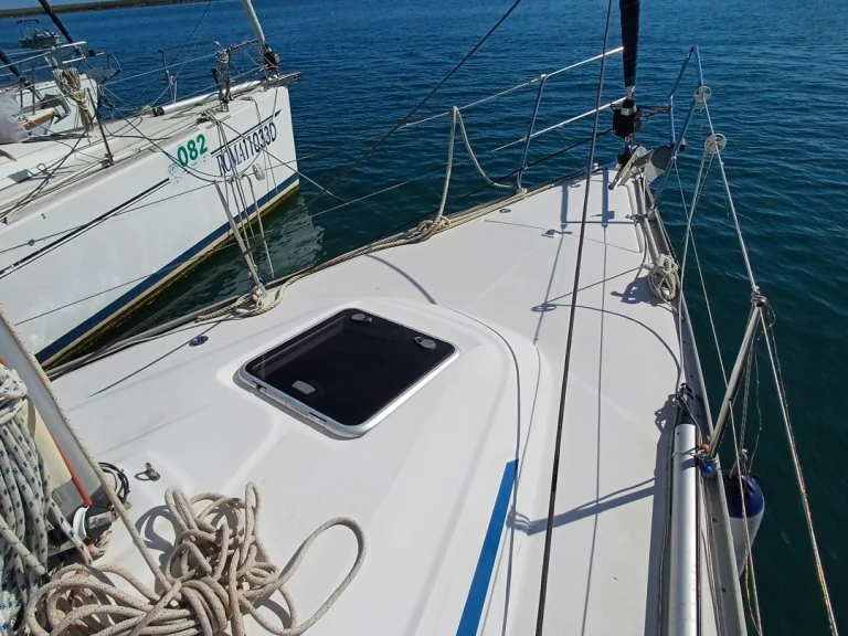 Hire Sailboat with or without skipper Bavaria Genova