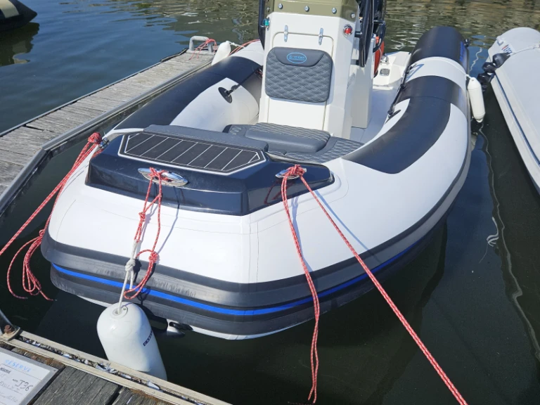 Hire a 3D Tender TR54 Pornichet