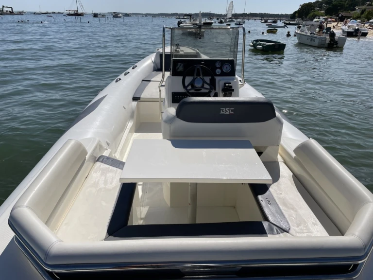 Charter a Bsc BSC 65 Classic in Grand Piquey on Samboat