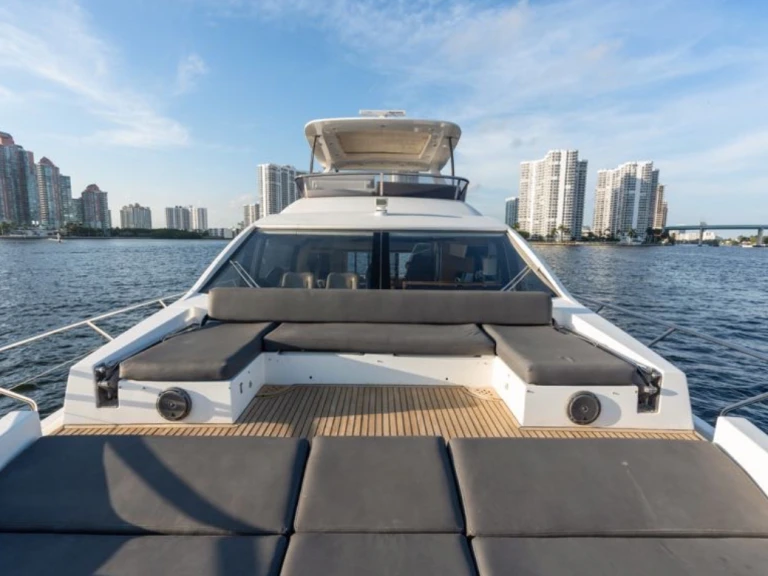 Azimut Azimut 68 charter bareboat or skippered in  Coconut Grove