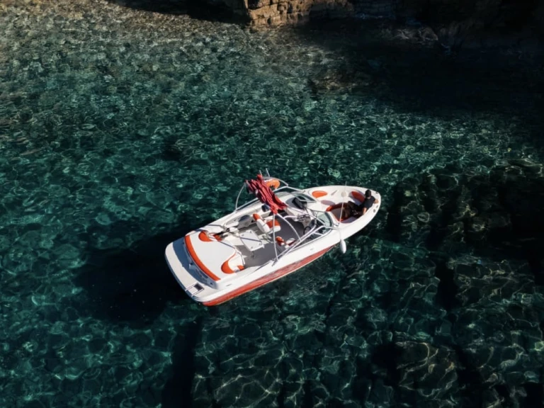 Yacht hire Cannes cheap Sea Ray 205 Sport