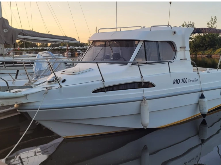 Rio Rio 700 Cabin Fish charter bareboat or skippered in  Honfleur