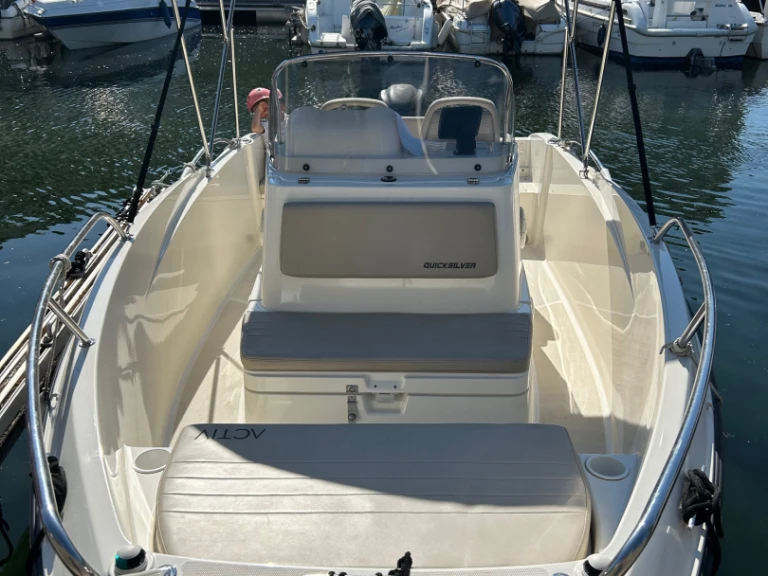 Yacht hire Aix-les-Bains cheap Activ 535 Open