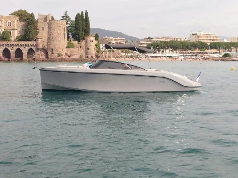 Hire Motorboat Rand with a boat licence
