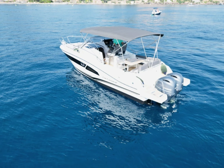 Motorboat to hire Mandelieu-la-Napoule at the best price
