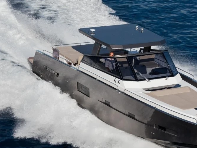 Yacht charter Cogolin - MED YACHT  Med Yacht 52 on SamBoat