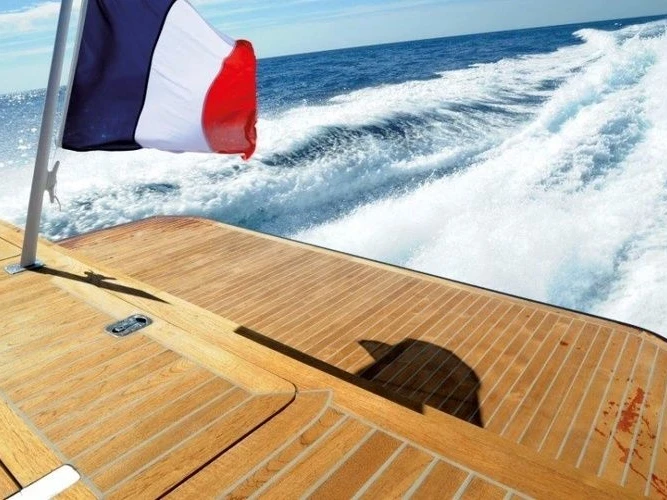 Hire Motorboat MEDYACHT with a boat licence