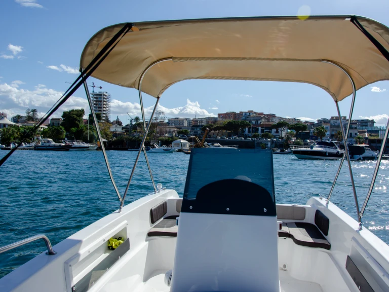 Yacht charter Catania - cosiver Charro 555 on SamBoat