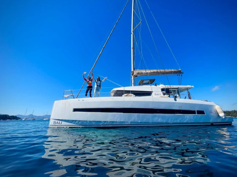 Hire Catamaran Bali with a boat licence