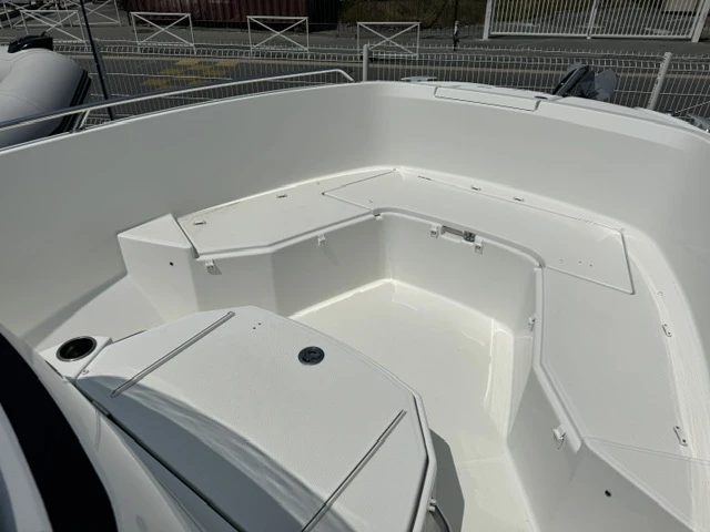 Jeanneau Cap Camarat 7.5 CC charter bareboat or skippered in  La Rochelle