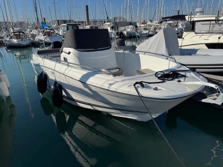 Motorboat to hire La Rochelle at the best price