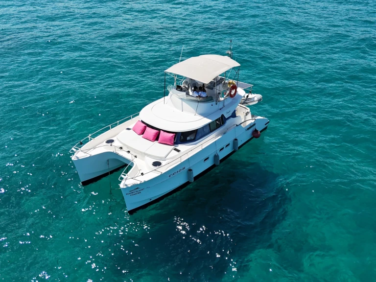 Charter a Fountaine Pajot Maryland 37 in Port of Alicante on Samboat