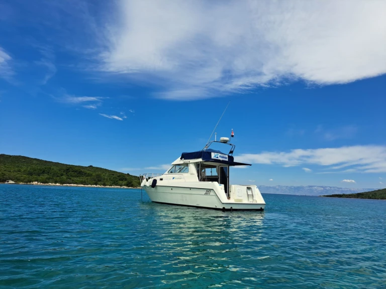 Yacht hire World cheap Rodman 970 Fly Bridge