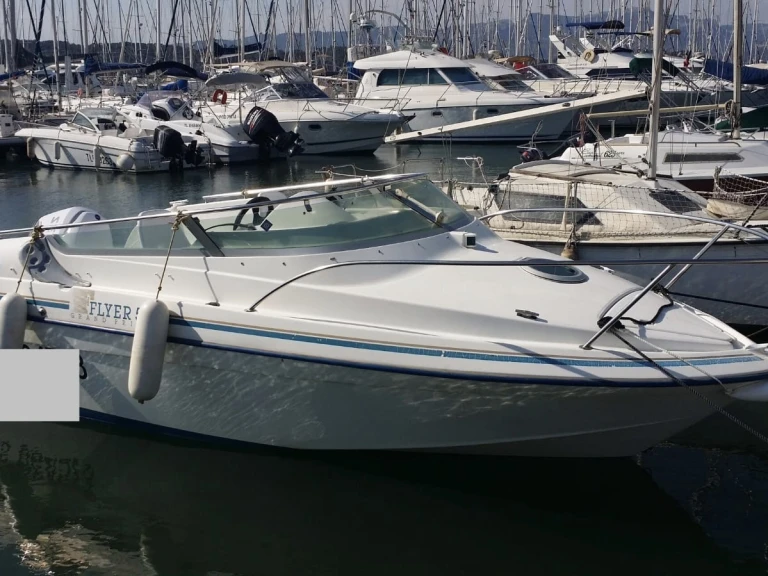Hire Motorboat Bénéteau with a boat licence