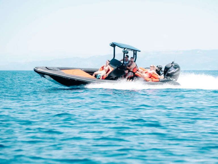 Hire a Technohull 888 Préveza
