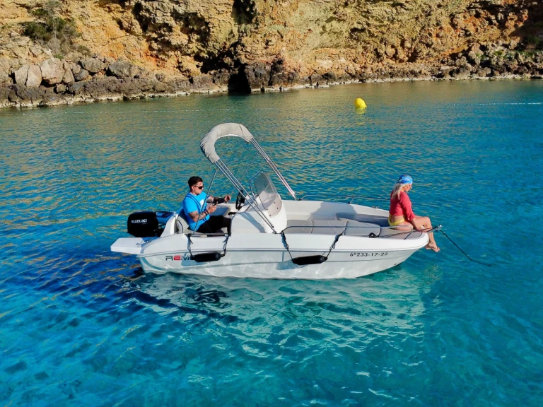 Yacht charter Sant Antoni de Portmany - Remus Remus 450 open on SamBoat