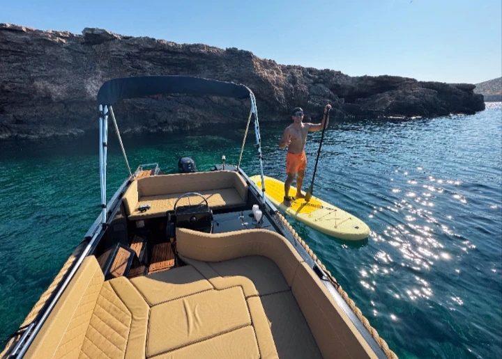 Yacht charter Sant Antoni de Portmany - Silent Yachts 525 on SamBoat