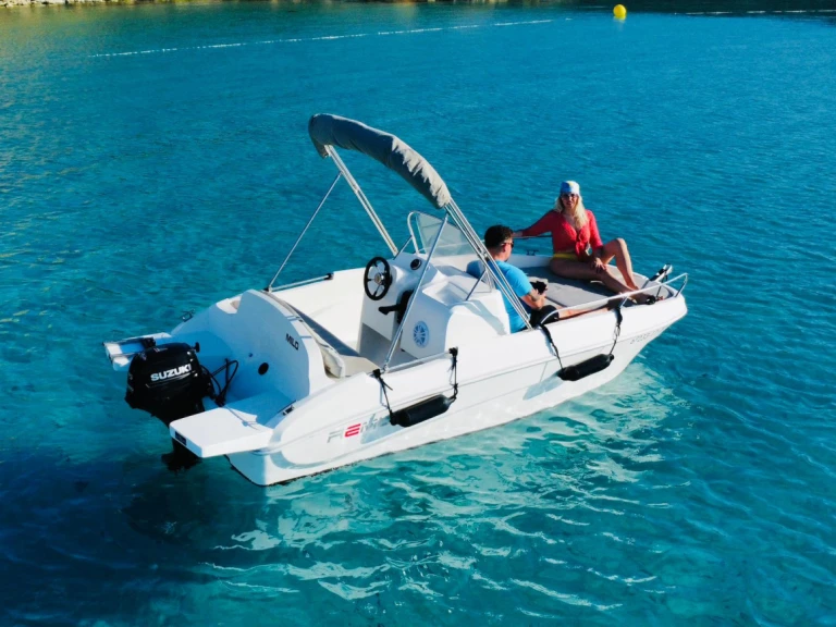 Yacht charter Sant Antoni de Portmany - Nuva Nuva M6 Open on SamBoat