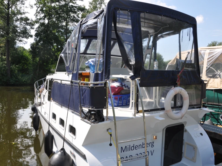 Hire Canal boat with or without skipper Pedro Zehdenick