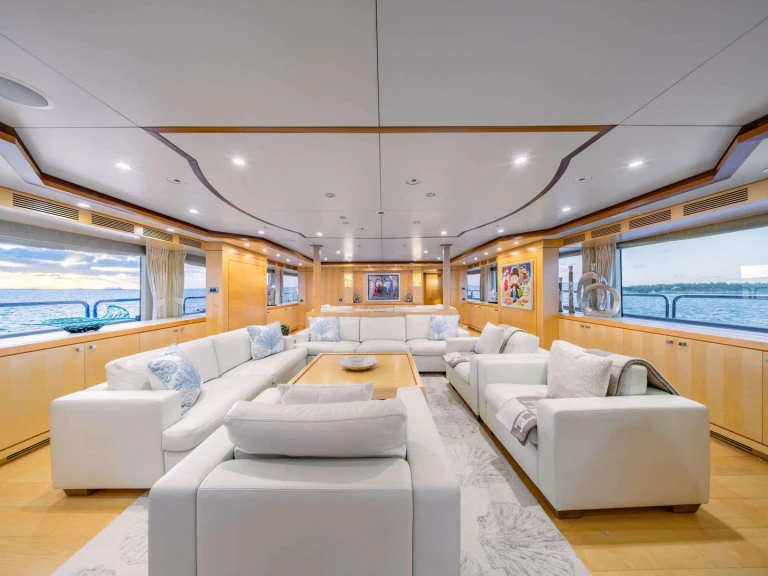 Luxury Yacht hire in Nassau - Benetti ARTHUR'S WAY 