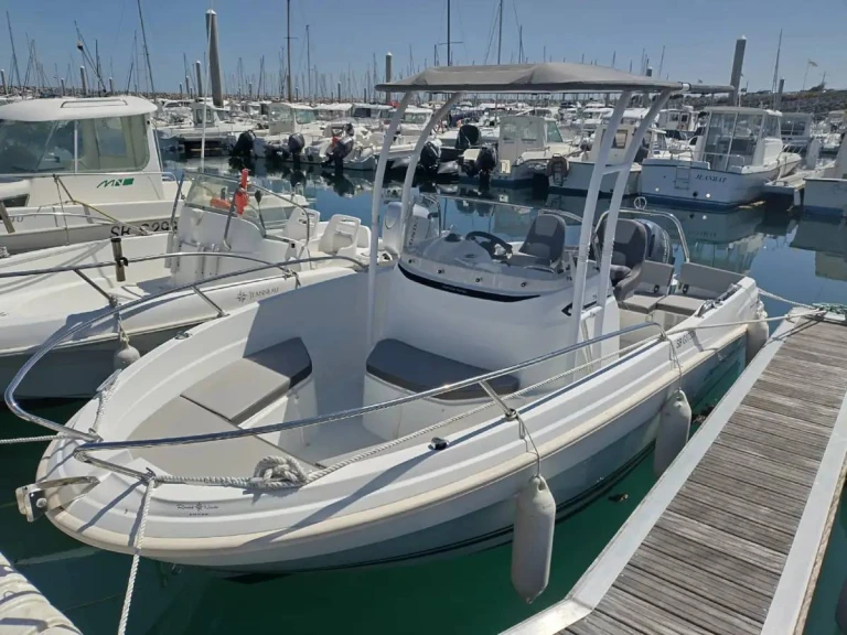 Hire Motorboat with or without skipper Jeanneau Saint-Quay-Portrieux