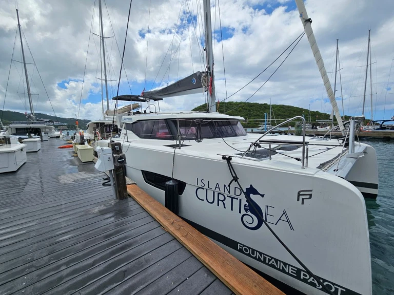 Hire Catamaran with or without skipper Fountaine Pajot Frenchtown