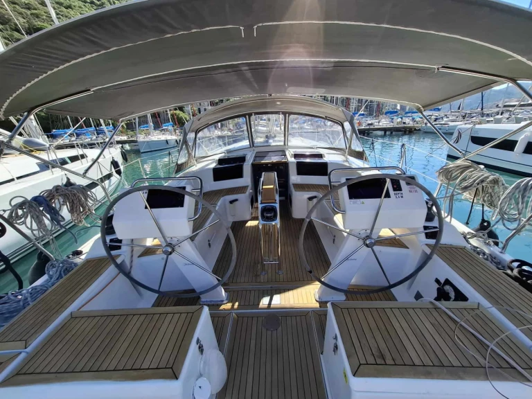 Yacht charter Komolac - Hanse Hanse 455 on SamBoat