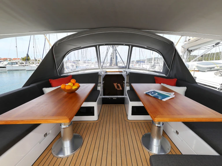 Hire a Hanse Hanse 460 Sukošan