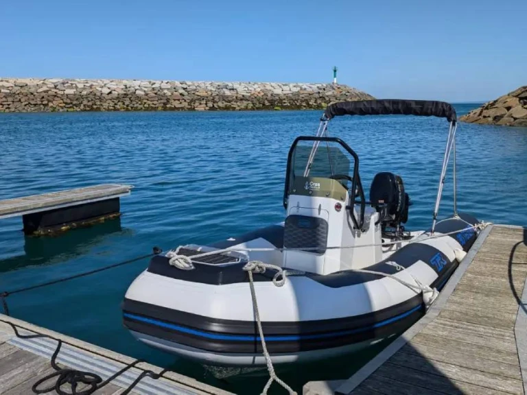  3D TENDER - TR54 charter bareboat or skippered in  Saint-Quay-Portrieux