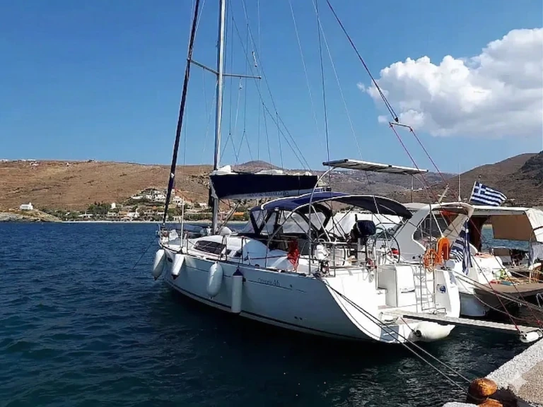Hire a Bénéteau Beneteau Oceanis 46 Volos