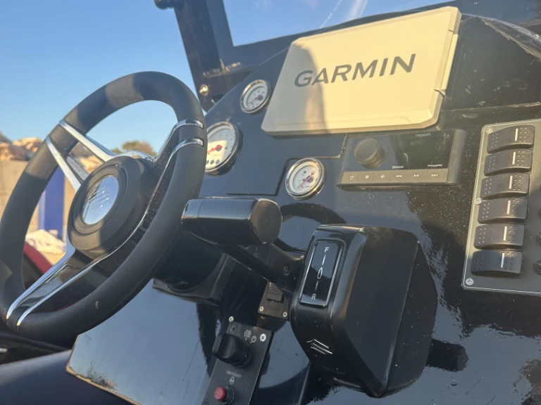 Hire RIB Lobster with a boat licence