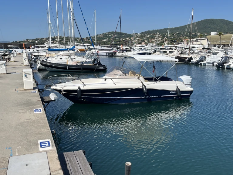 Charter a Jeanneau Cap Camarat 7.15 WA in Sainte-Maxime on Samboat
