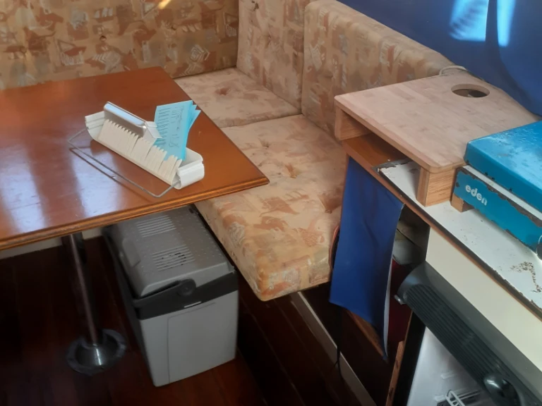 Hire a Jouet Jouet 755 Marennes