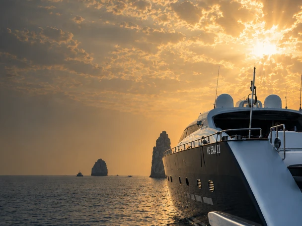 Hire Luxury Yacht with or without skipper Tecnomar Poltu Quatu