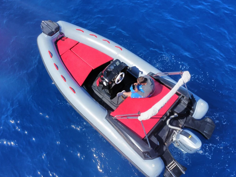 Hire a Magnus 5.80 Porto Rotondo