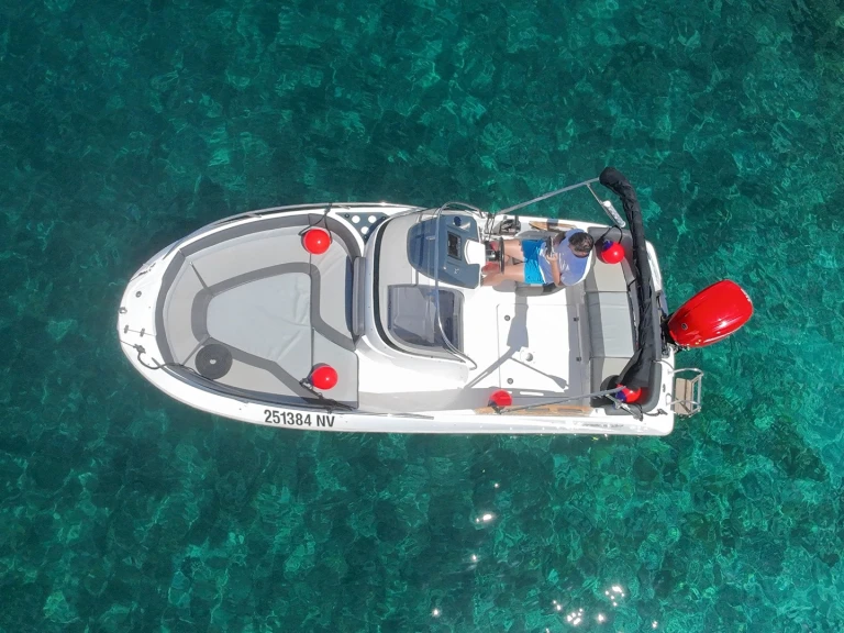 Motorboat to hire Novalja at the best price