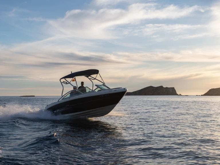 Sea Ray Sea Ray 220 Select charter bareboat or skippered in  Sant Antoni de Portmany