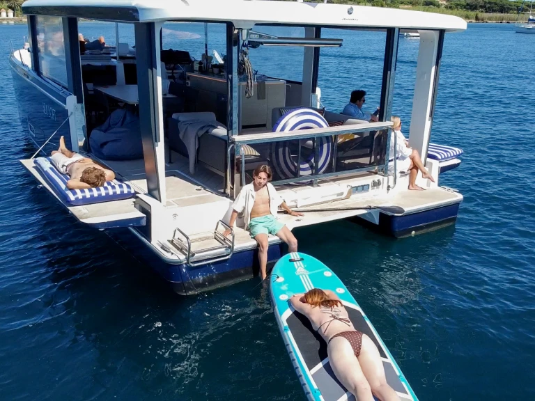 Motorboat hire in Golfe de Saint-Tropez - Jeanneau Sealoft 480