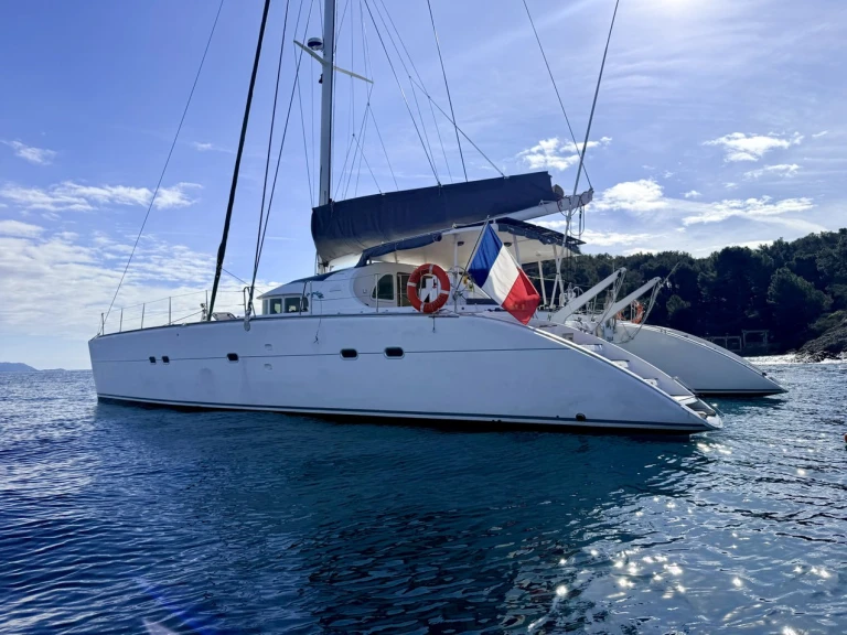 Catamaran hire in Ajaccio - Lagoon Lagoon 570