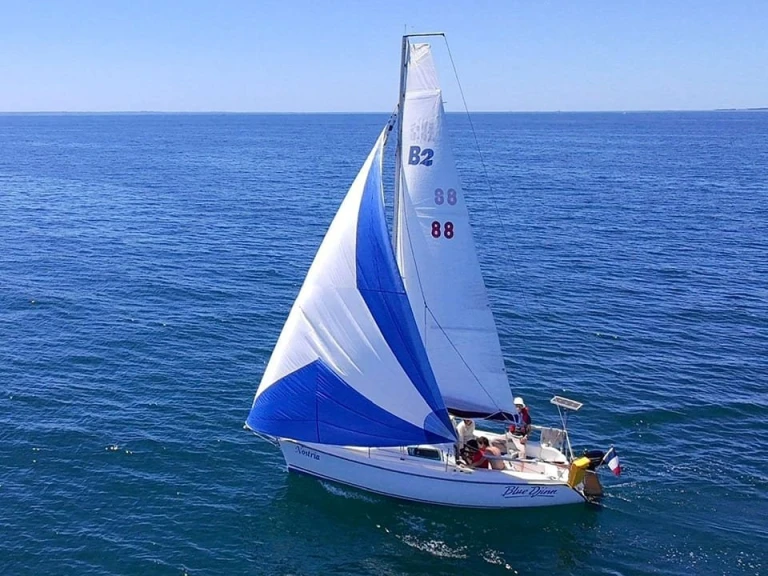 Sailboat hire in Pyla sur Mer - B2 Marine Blue Djinn