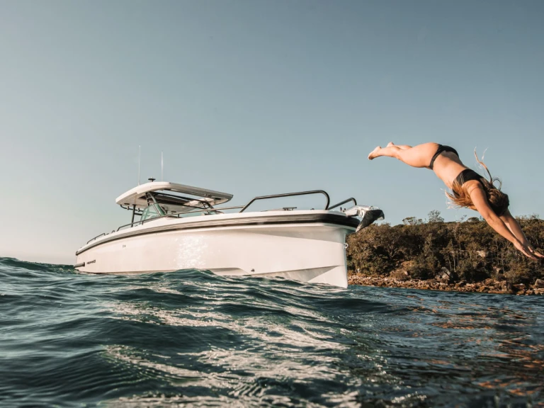 Motorboat to hire Naples at the best price